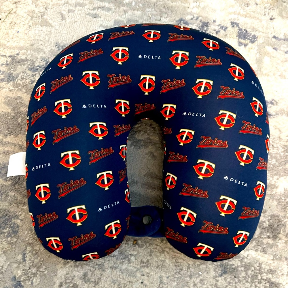 MLB Minnesota Twins Travel Neckrest